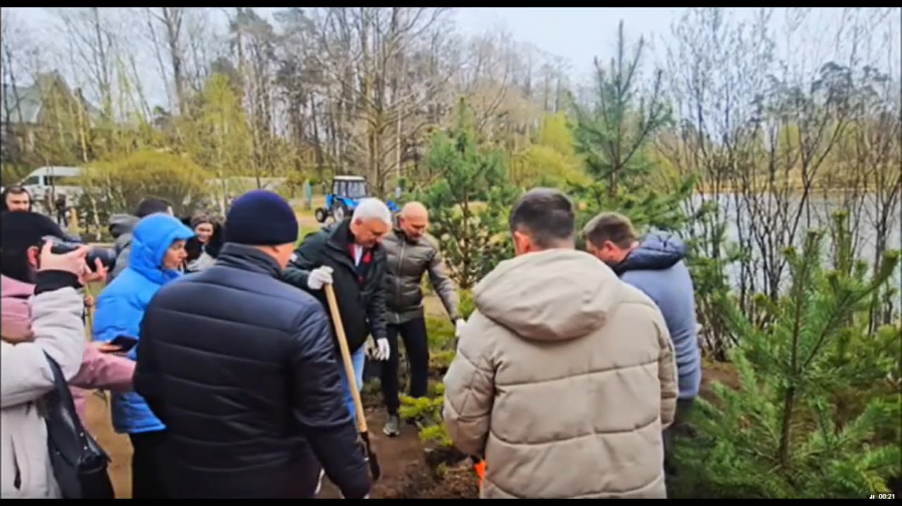 ГК Vestr приняла участие в городском Дне благоустройства в Выборгском районе
